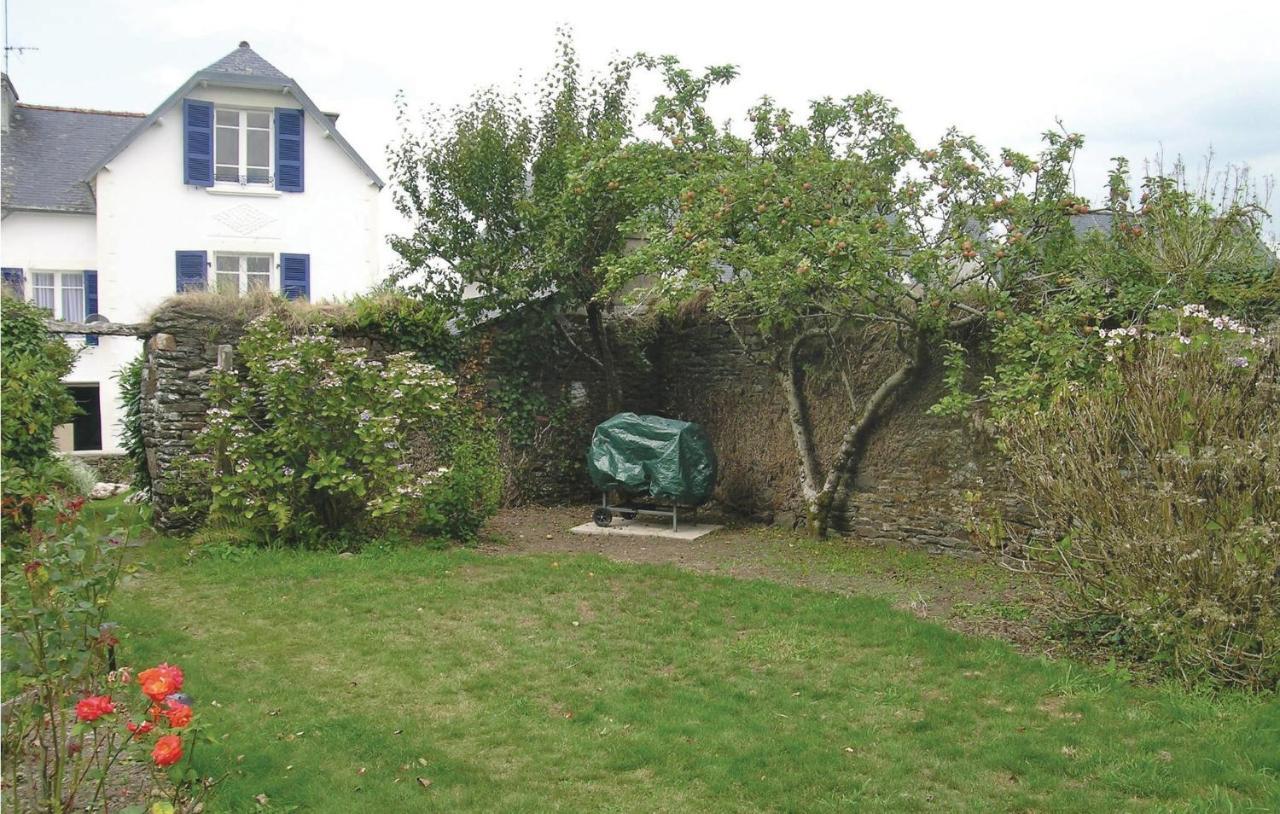 Lovely Home In Chateauneuf Du Faou With Wifi Saint-Thois Ngoại thất bức ảnh